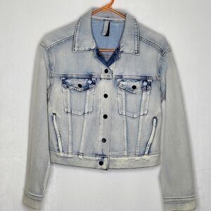 Athleta Soft Stretchy Light Wash Denim Jacket Size XS